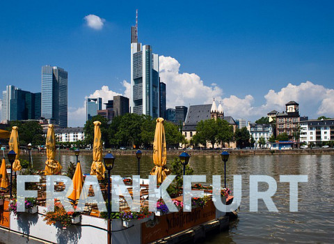 Frankfurt: Nanny gesucht